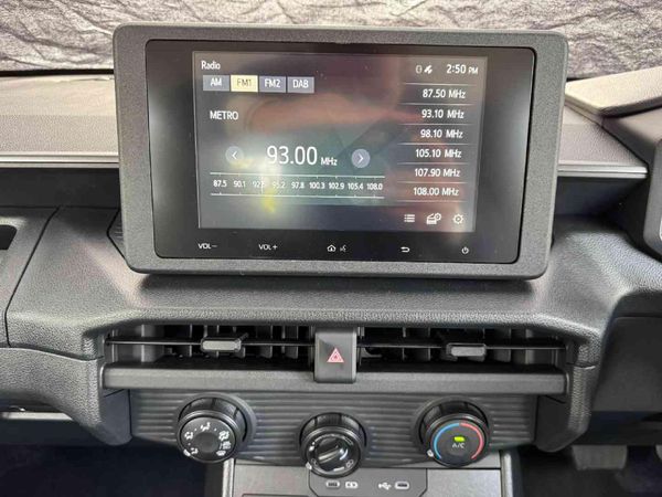 2026-Toyota-Hilux-28-GD-6-RB-SRX-4x4-Auto-Double-Cab image:9