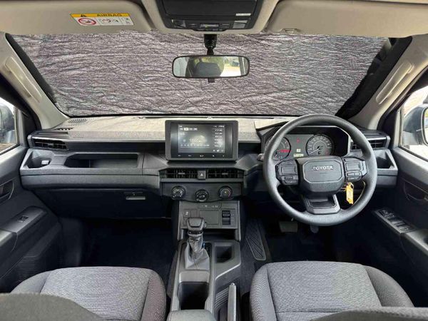 2026-Toyota-Hilux-28-GD-6-RB-SRX-4x4-Auto-Double-Cab image:8