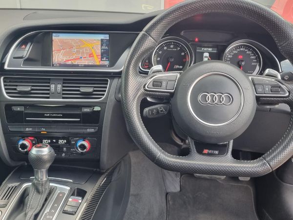 2014-Audi-RS5-Coupe-quattro-Auto image:12