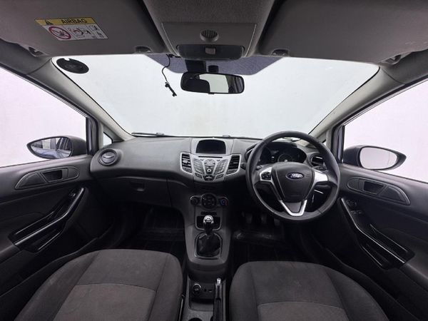 2016-Ford-Fiesta-14-Ambiente-5-dr image:10