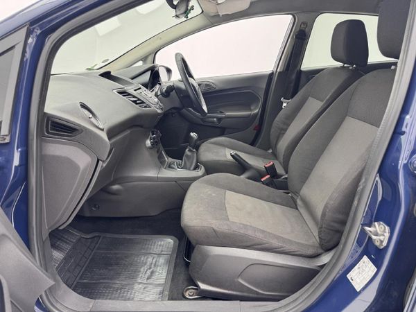 2016-Ford-Fiesta-14-Ambiente-5-dr image:6