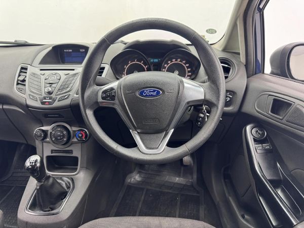 2016-Ford-Fiesta-14-Ambiente-5-dr image:8