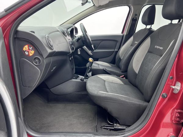 2017-Renault-Sandero-900T-Stepway image:6