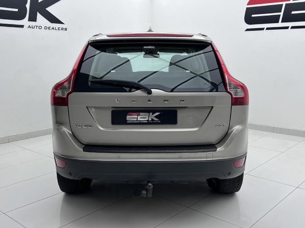 2011-Volvo-XC60-20-T-Auto image:3