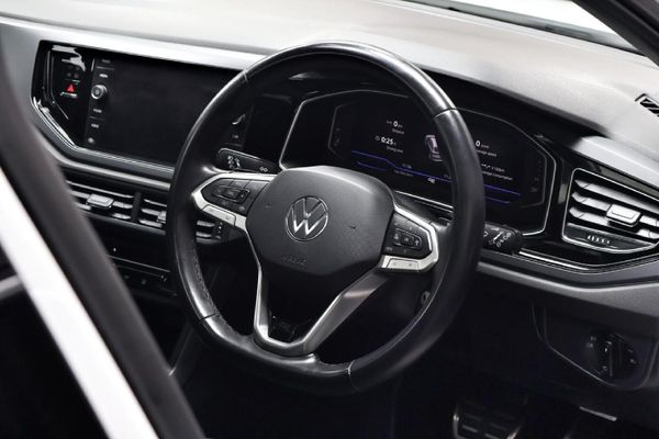 2023-Volkswagen-Taigo-10-TSI-R-Line-Auto image:10