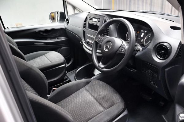 2023-Mercedes-Benz-Vito-116-20-CDI-Tourer-Pro-Auto image:9