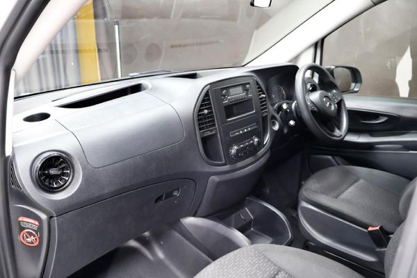 2023-Mercedes-Benz-Vito-116-20-CDI-Tourer-Pro-Auto image:11