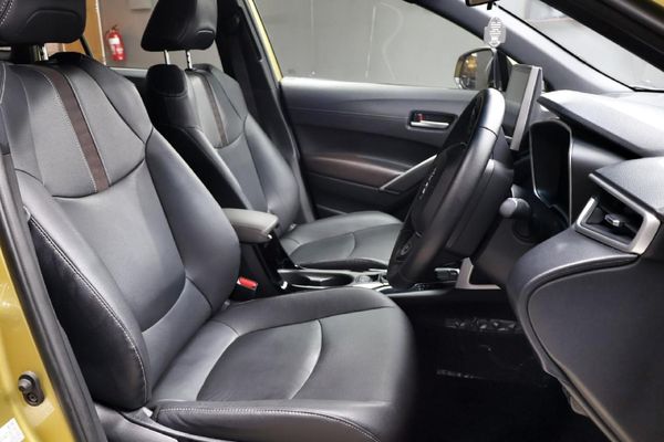 2025-Toyota-Corolla-Cross-18-XS image:11