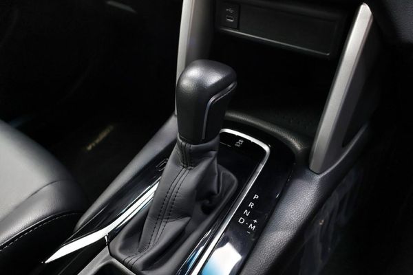 2025-Toyota-Corolla-Cross-18-XS image:17