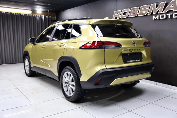 2025-Toyota-Corolla-Cross-18-XS image:4