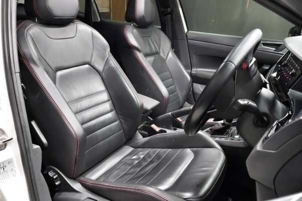 2022-Volkswagen-Polo-20-GTI-Auto-147kW image:17