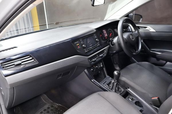 2021-Volkswagen-Polo-10-TSI-Trendline image:10