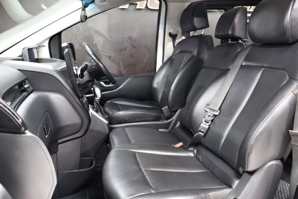 2023-Hyundai-Staria-22d-Executive-Auto image:16