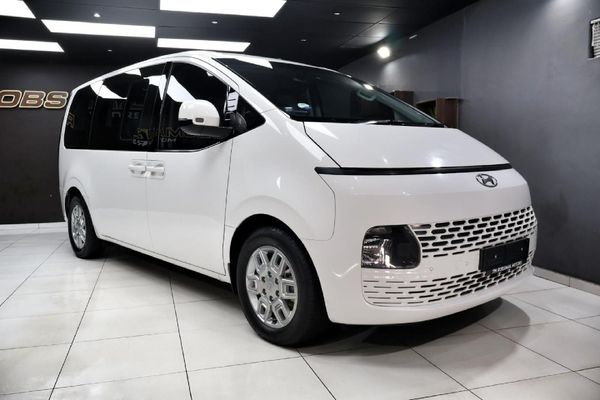 2023-Hyundai-Staria-22d-Executive-Auto image:1