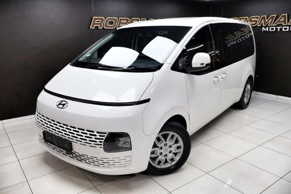 2023-Hyundai-Staria-22d-Executive-Auto image:22