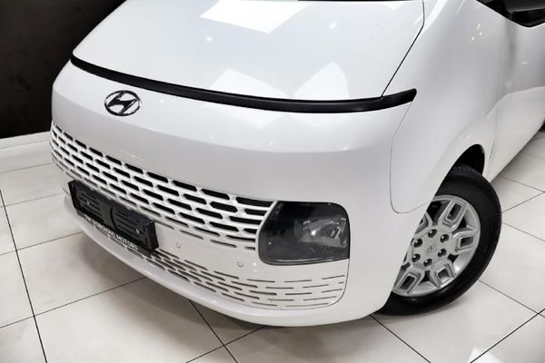 2023-Hyundai-Staria-22d-Executive-Auto image:27