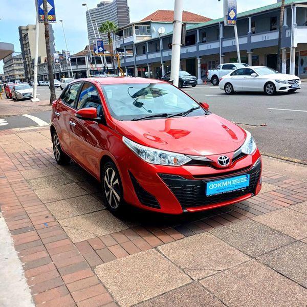 2018-Toyota-Yaris-15-XS-5-dr image:1