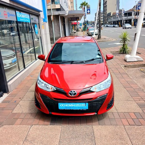 2018-Toyota-Yaris-15-XS-5-dr image:4
