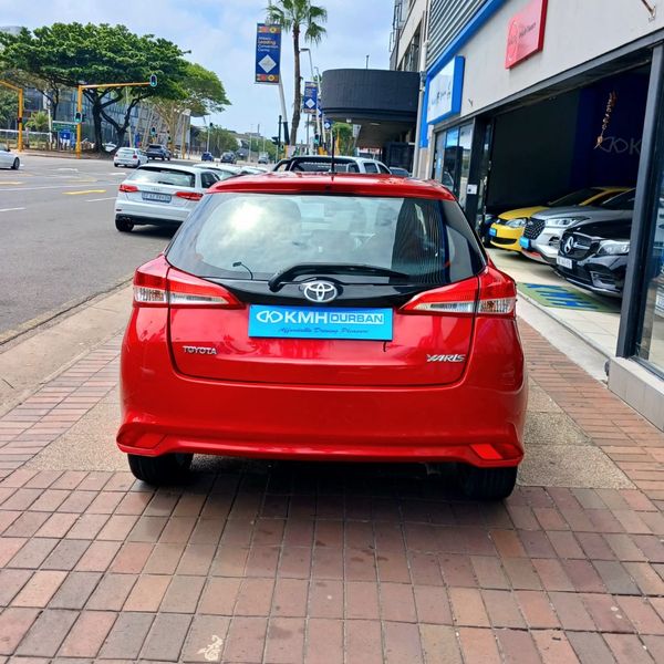 2018-Toyota-Yaris-15-XS-5-dr image:7