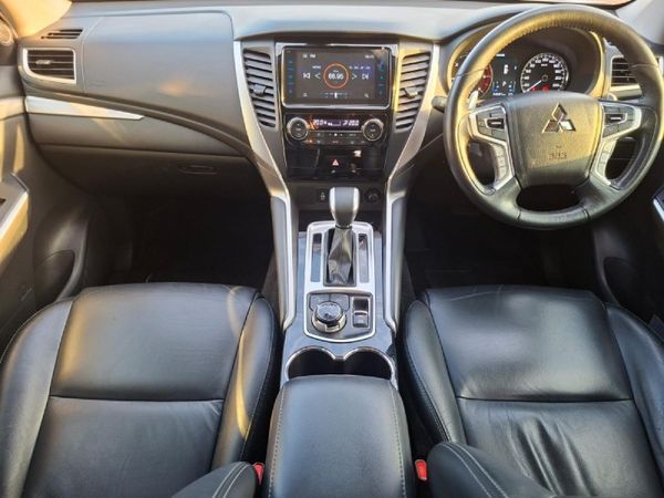 2020-Mitsubishi-Pajero-Sport-24D-4x4-Shogun-Auto image:8