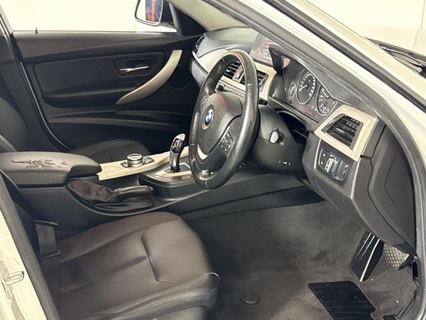 2018-BMW-3-Series-318i-Auto image:9
