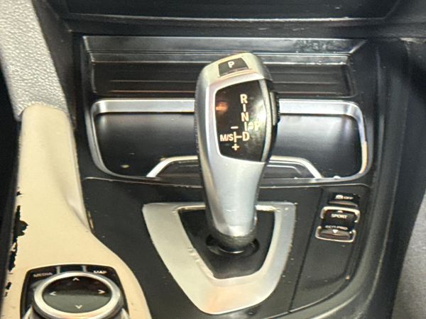 2018-BMW-3-Series-318i-Auto image:10
