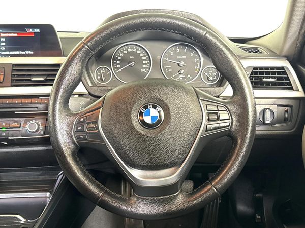 2018-BMW-3-Series-318i-Auto image:11