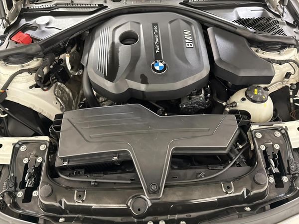 2018-BMW-3-Series-318i-Auto image:12