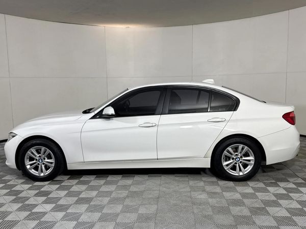 2018-BMW-3-Series-318i-Auto image:17