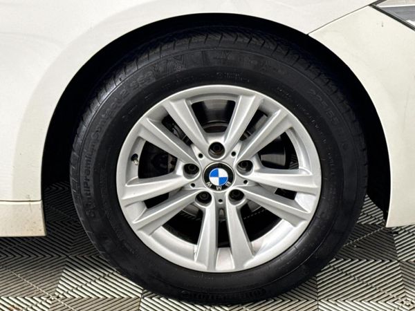 2018-BMW-3-Series-318i-Auto image:4