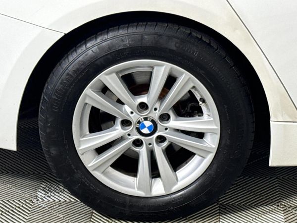 2018-BMW-3-Series-318i-Auto image:7