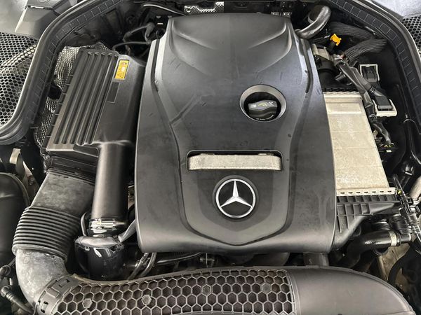 2017-Mercedes-Benz-C-Class-C-200-Coupe-Auto image:9