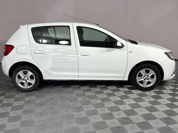 2014-Renault-Sandero-900T-Dynamique image:17