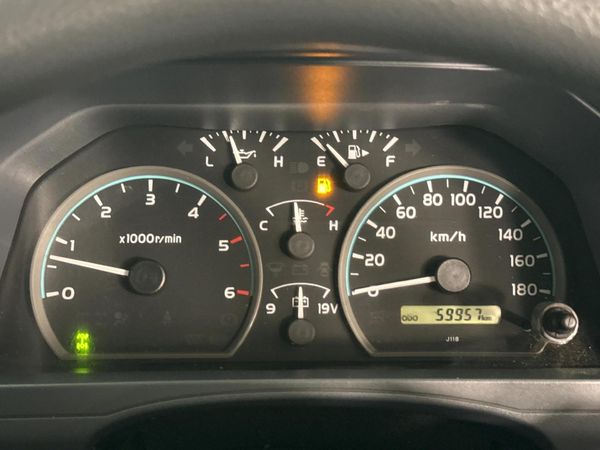 2020-Toyota-Land-Cruiser-79-42-D-Double-Cab image:2