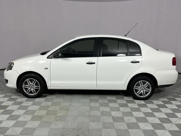 2011-Volkswagen-Polo-Vivo-14-Trendline image:13
