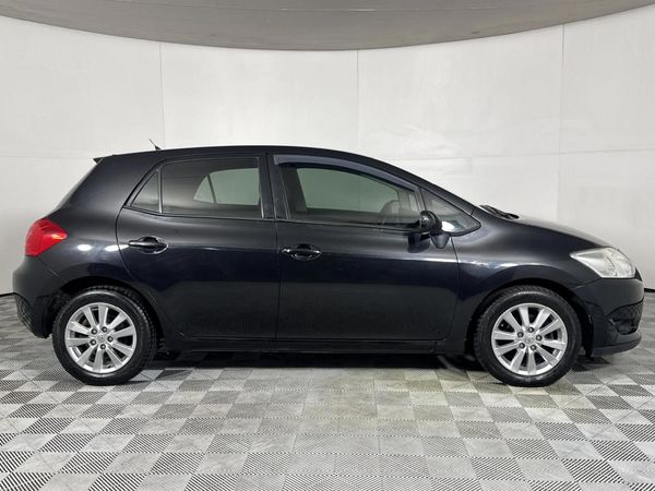 2007-Toyota-Auris-160-RS image:12