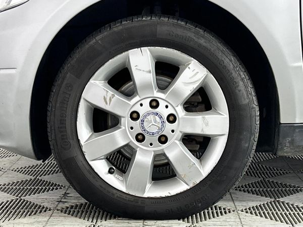 2010-Mercedes-Benz-A-Class-A-180-Elegance-Auto image:4