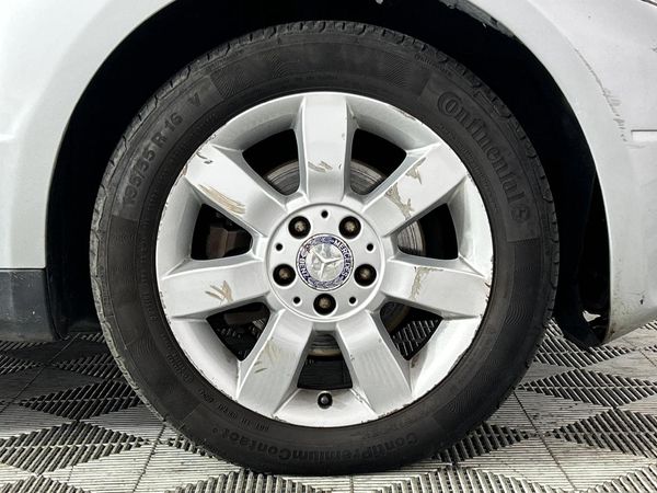 2010-Mercedes-Benz-A-Class-A-180-Elegance-Auto image:5