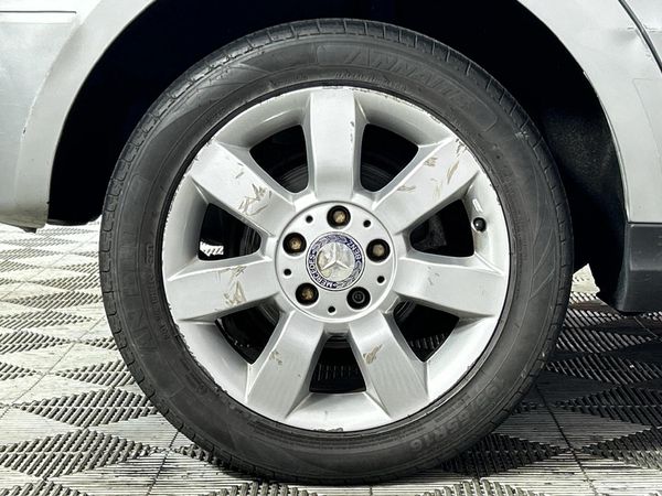 2010-Mercedes-Benz-A-Class-A-180-Elegance-Auto image:7