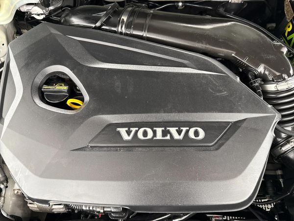 2015-Volvo-V40-T4-Elite-Auto image:13