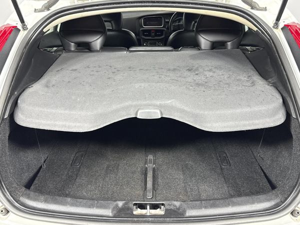 2015-Volvo-V40-T4-Elite-Auto image:14