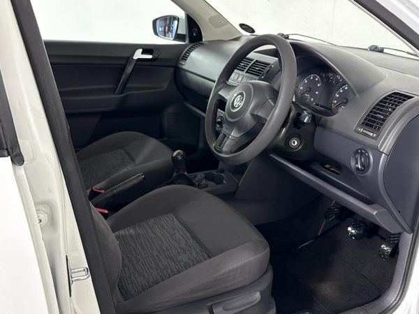 2016-Volkswagen-Polo-Vivo-GP-14-Trendline image:9