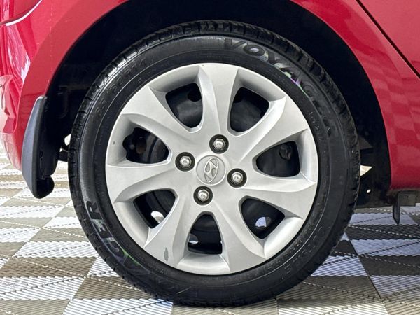2017-Hyundai-i10-11-GLS-Motion image:7