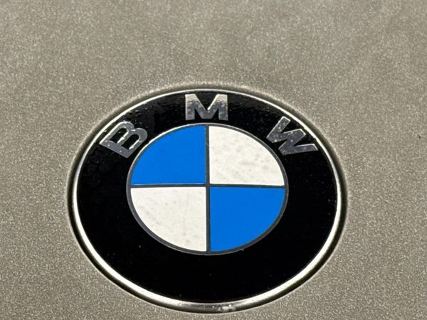 2013-BMW-X6-M50d image:11