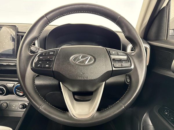 2020-Hyundai-Venue-10-TGDI-Fluid image:11