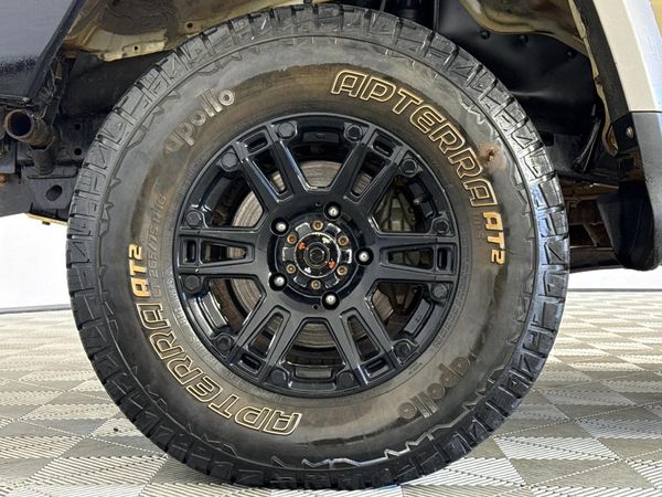2020-Toyota-Land-Cruiser-79-45-D-Single-Cab image:2