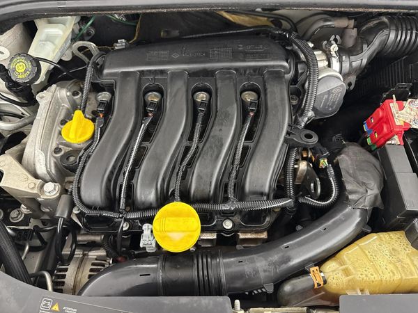 2013-Renault-Clio-III-16-Yahoo-5-dr image:12
