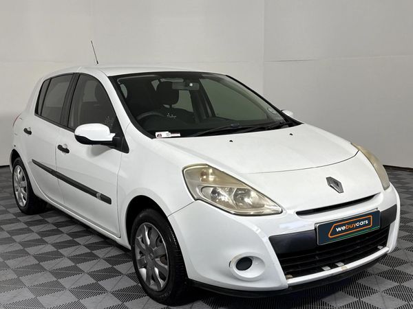 2013-Renault-Clio-III-16-Yahoo-5-dr image:15