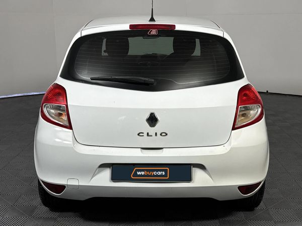 2013-Renault-Clio-III-16-Yahoo-5-dr image:17