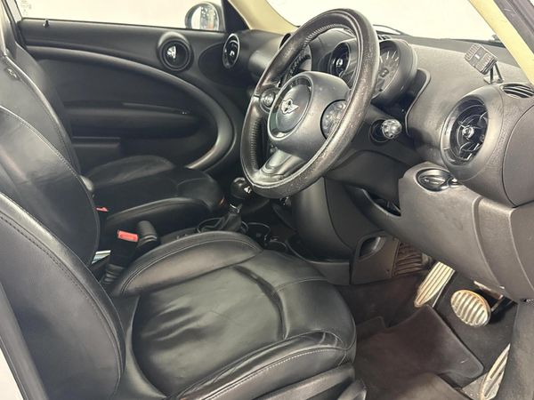 2016-MINI-Countryman-Cooper-S-Auto image:9